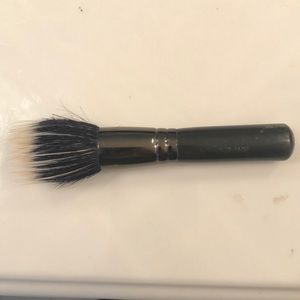 MAC 18/SE foundation brush